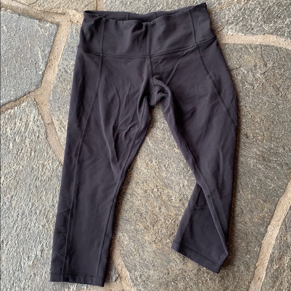 Lulu Lemon Adult Cropped Leggings